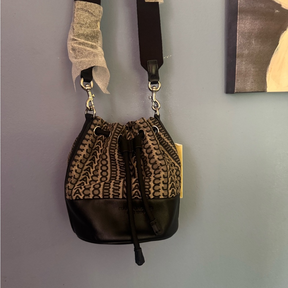 MARC JACOBS monogram bucket bag